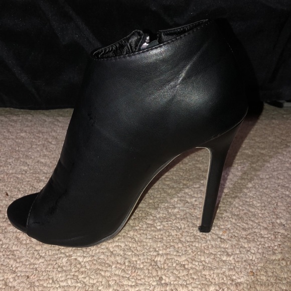 Women’s High-heels - Picture 4 of 5